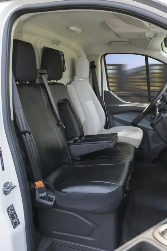 Passform Sitzbezüge Ford Transit für Doppelbank vorne aus Kunstleder ab BJ 05/2014 - heute Schneller Versand