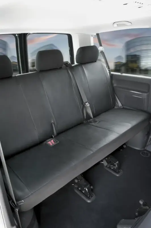 Angebot Passform Sitzbezüge VW T6 für 3er Bank hinten aus Kunstleder ab Baujahr 07/2015 bis heute