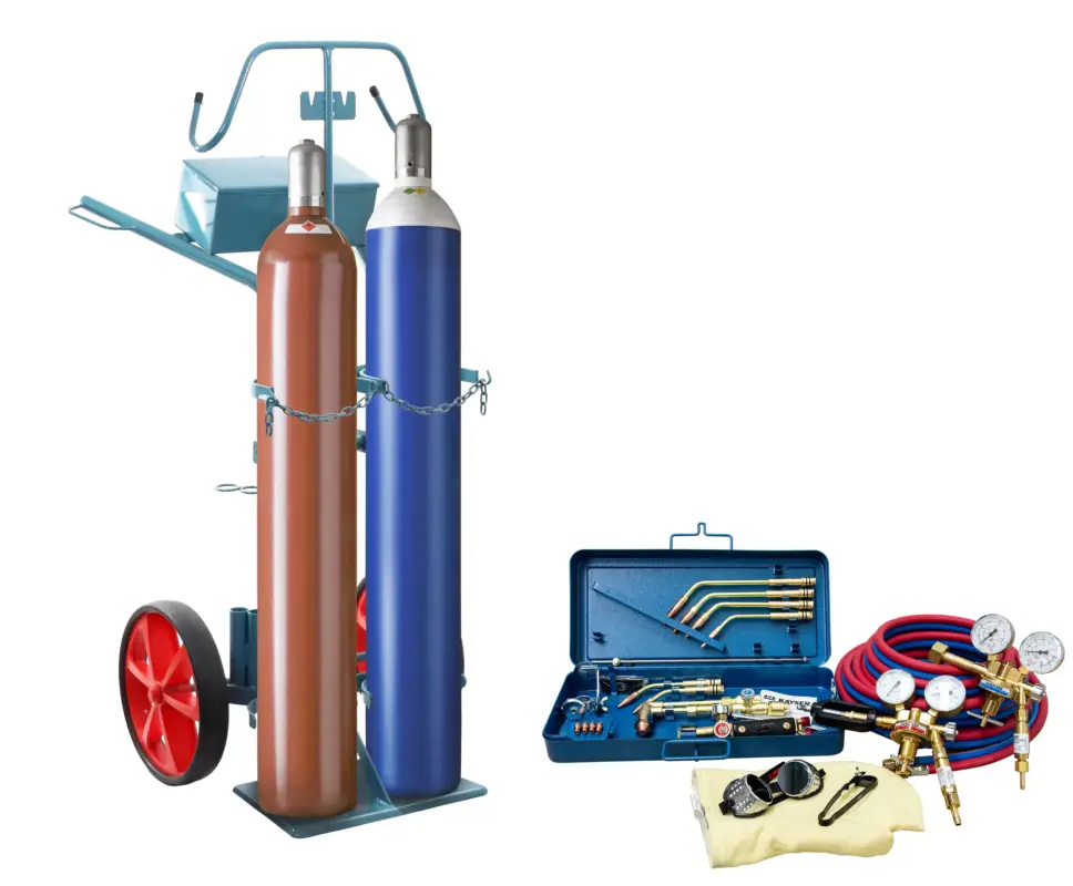 Neue Ware AUTOGEN-Komplett-Set KE 17/10m - Set 50 l bestehend aus:1Stk.Stahlflasche 50 lt54254 UN 1072 Sauerstoff,verdichtet Klasse 2, ADR1Stk.Stahlflasche 50 lt54264 UN 1001 Azetylen,gelöst Klasse 2, ADR*Beförderung ohne Überschreitung derin Unterabschnitt 1.1.3.6 festgesetztenFreigrenzen1Stk.Stahlflaschenw. für 2x50 lt584091Stk.Schweiss-Schneidekassette551701Stk.Brausekopfeinsatz 14-20 mm552001Stk.Sauerstoff-Druckminderer Flaschenanschluss G 3/4' RH/SW32551801Stk.Azetylen-DruckmindererBügelanschluss 55182 1Stk.Rückschlagsicherungfür Sauerstoff551841Stk.Rückschlagsicherungfür Azetylen551861Stk.Zwillingsschlauch - Set 10m551751Stk.Schweissbrille kompl. DIN 5553771Stk. Bügelgasanzünder551981Stk.KEVLAR-Fäustling (hitzefest)55163